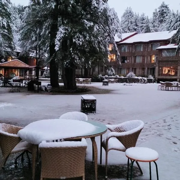 Welcomhotel by ITC Hotels, Pine N Peak, Pahalgam, hotel v destinaci Pahalgam