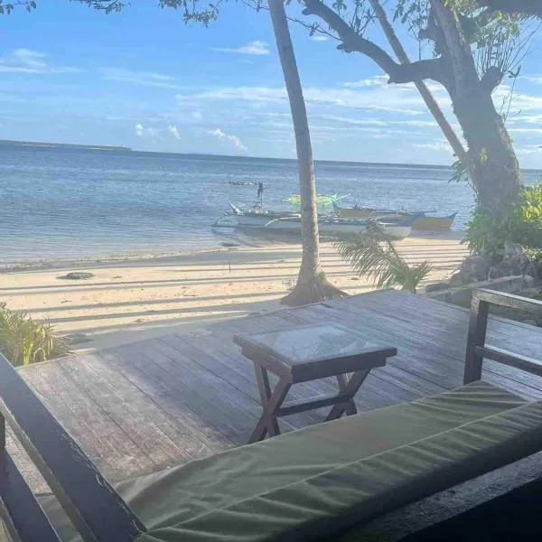 Angelito's Beach House Siargao, hotel in General Luna
