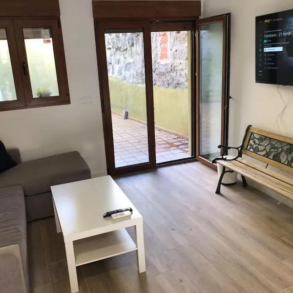 Robledo de Chavela plaza 1B, con gran terraza, perfecta ubicación، فندق في روبليدو دي تشافيلا