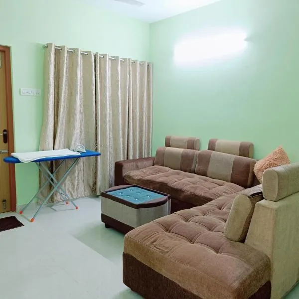 Ananya service apartments, hotel in Chennai