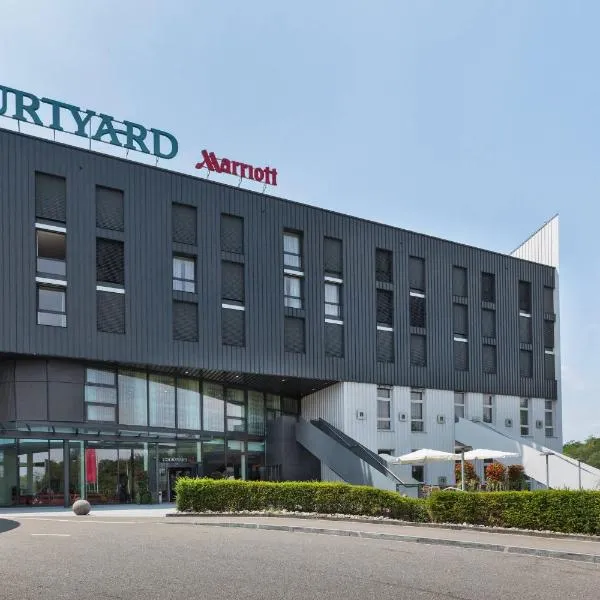 Courtyard by Marriott Basel, hótel í Pratteln