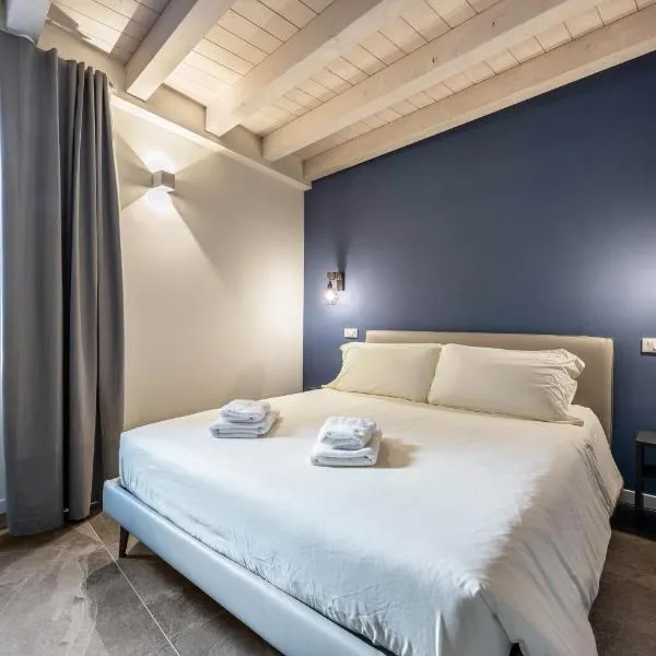 La Casa Incartata - Carta da Zucchero, hotel in Toscolano Maderno