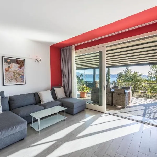 Residence Virgilio Red, ξενοδοχείο σε Toscolano Maderno