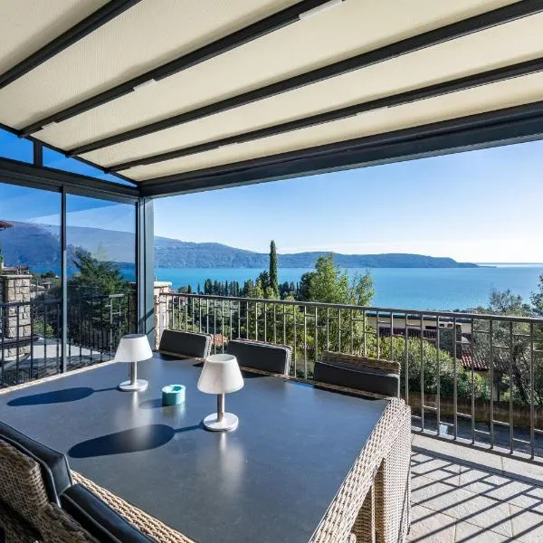 Residence Virgilio Blue, hotel v destinaci Toscolano Maderno