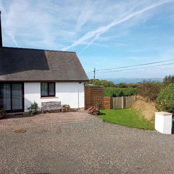 Cowslip Corner Room with Sea View, hotel en Saint Brides