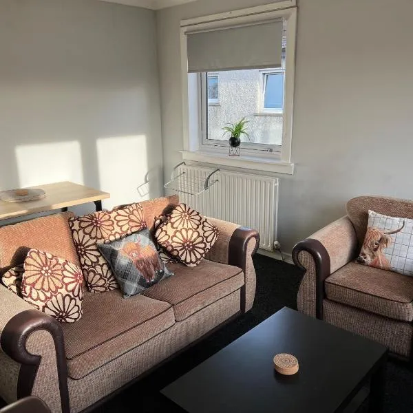 The Heilan' Coo Apartment, hotel v destinaci Helensburgh