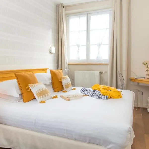 Hôtel La Baie des Anges SPA marin – hotel w mieście Landéda
