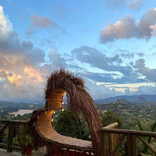 Eco Hotel The View, hótel í El Peñol