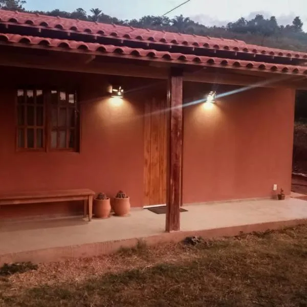 Vila Sincorá - Chalé para 4 pessoas com cozinha a 2 km da portaria da Cachoeira do Buracão, hotel a Ibicoara