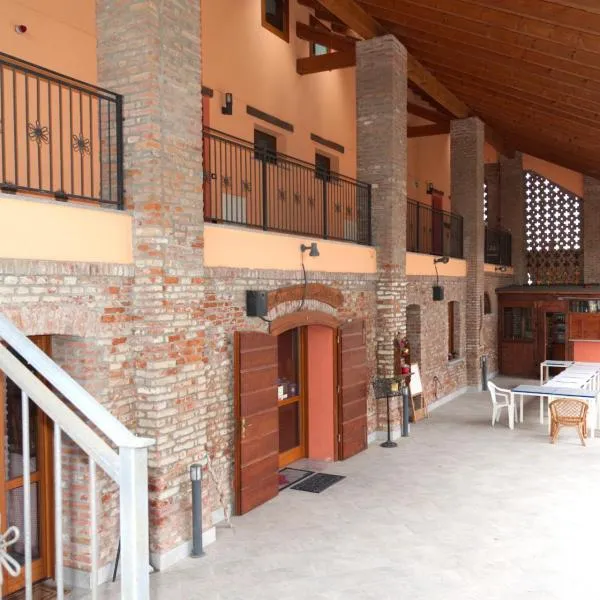 Cascina Amrit CAV, hotel a Miradolo Terme