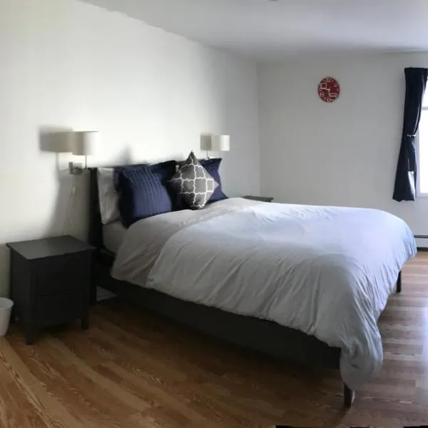 Walk 2mins to West Point Academy! Free private parking WiFi, hotel v destinaci Highland Falls