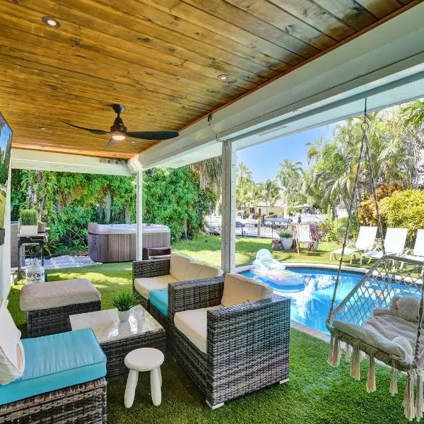 Amazing 5 bed house w pool, jacuzzi and your own boat, hotel sa Lighthouse Point