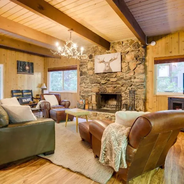 Steps to Lake Arrowhead: Cabin w/ Full Lake Access, hotel in Lake Arrowhead