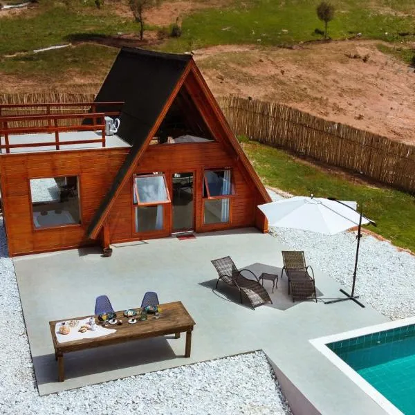 Cabana A-Frame em São Thomé das Letras, hotel in Cruzília