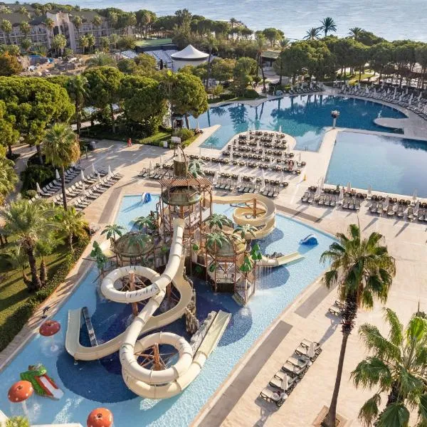 Dobedan World Palace Hotel ''Ex Brand Alva Donna World Palace '', hotel in Kemer