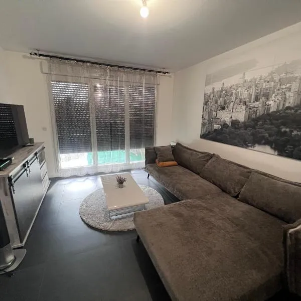 Appartement proche Paris, C DG, Disney, Parking., viešbutis mieste Olnė su Bua