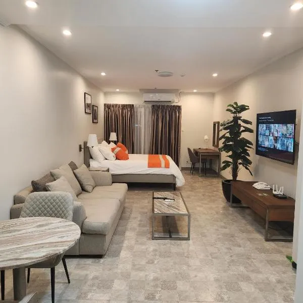 LaGrande Residence Jacuzzi & Shower 10th FLR Unit, khách sạn ở Angeles