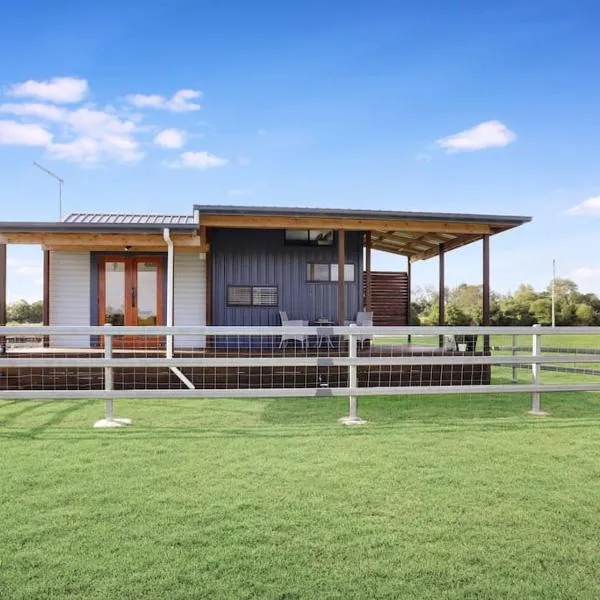 Yamba Tiny House Iris、Palmer Islandのホテル
