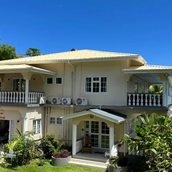 Royal Bay Villa, hotel v destinaci Anse Royale