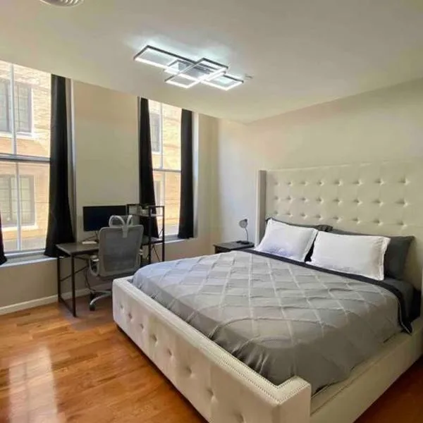 Downtown Albany 2 Bedroom + Workstation @ The Mark, hotel v destinaci Albany