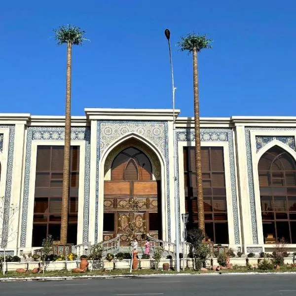 Chinor plus hotel, hotel en Rishton