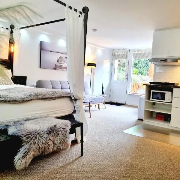 Neptun Studio-apartment with terrace., hotel in Copenhagen
