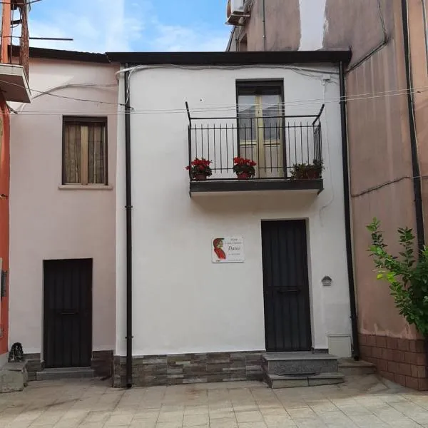 Casa Vacanze Dante, hotel v destinaci San Pietro a Maida