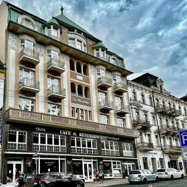 Hotel Aura, hotel in Chodová Planá