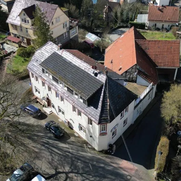 Monteurunterkunft Zum Mohr, готель у місті Birstein