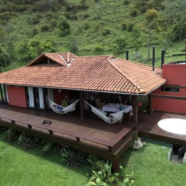 Refúgio paradisíaco em frente a Serra da Bocaina !, hotel in São José do Barreiro