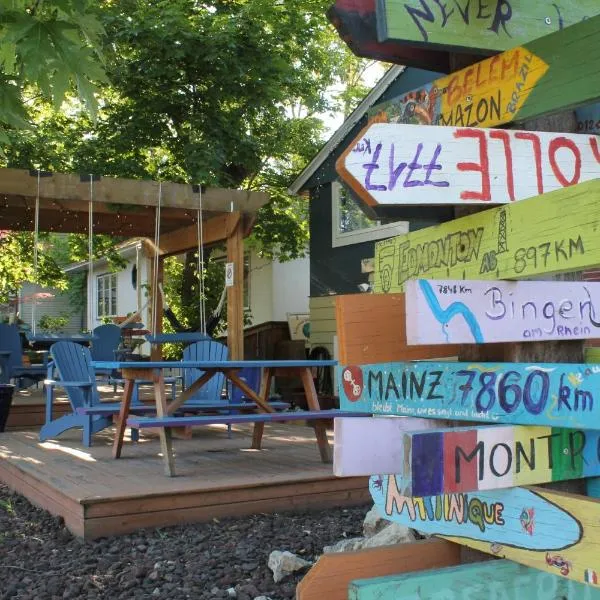 Kelowna International Hostel, hotel in Kelowna
