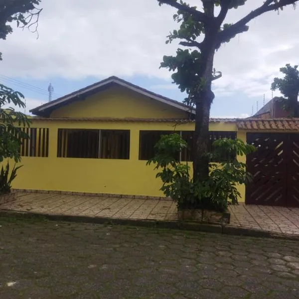 Casa aconchegante beira mar, hotell sihtkohas Mongaguá