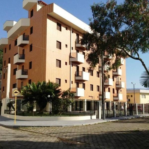 Ubatuba - Praia Grande. A 200 metros da praia!!!