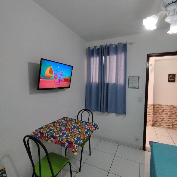 Seu Apto Praia da Costa 2 Sala Quarto Banheiro 1 Cama casal e 2 Camas Solteiro Econômico Local Excelente Ar Cond Frigobar Microondas Tv Todo Seu Centro - Foto 5