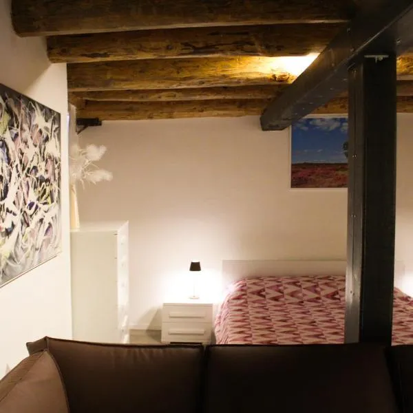 Heather's Home - Premium - Ponte Vecchio, Hotel in Bassano del Grappa