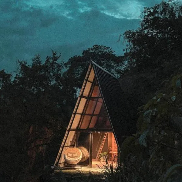 Cabaña 25km de Medellín, Benevento Glamping, hotel a El Hatillo