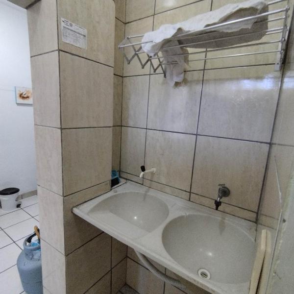 Seu Apto Praia da Costa 4 Simples Econômico Todo Seu 2Q Mobiliado Ar Cond Fogão Geladeira Excel Localização Centro - Foto 2