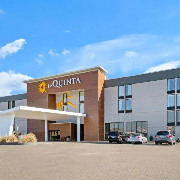 La Quinta by Wyndham Columbus MS, hotell i Columbus