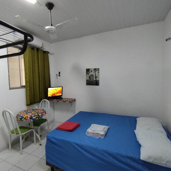 Seu Apto Praia da Costa 6 Cama de Casal e Opcional Pequena Cama Solteiro Simples Barato Local Excelente Ar Cond TV Microondas Todo seu Centro - Foto 2