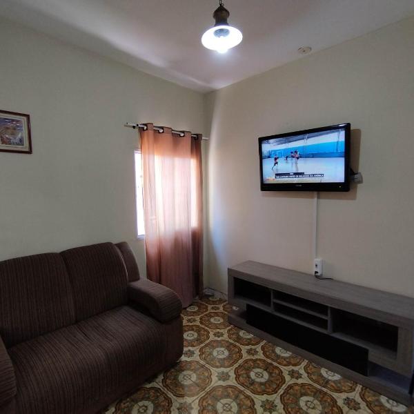 Seu Apto Praia da Costa 14 Simples Grande Econômico Ar Cond Cozinha Mobiliado 1 Quarto com 5 camas 1 Sala com cama Centro Local Excelente 521 e 526