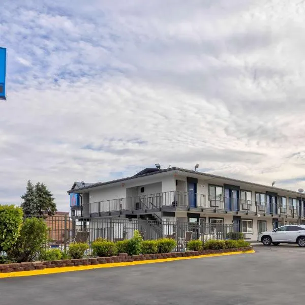 Motel 6-Oshkosh, WI, hotel in Oshkosh