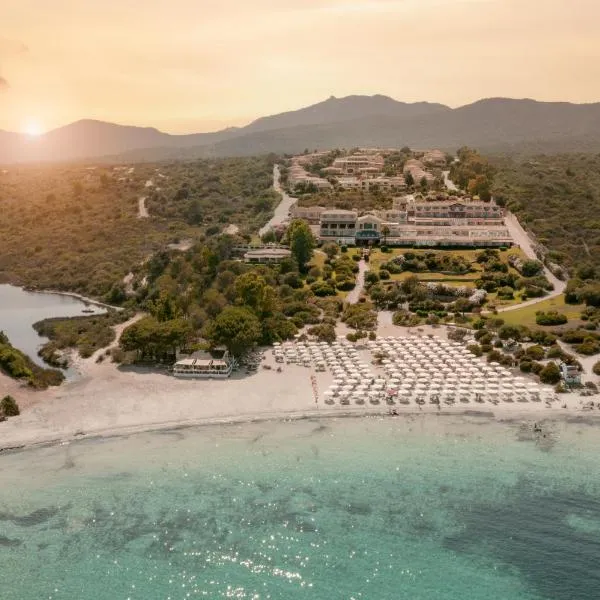 VOI Colonna Village, hotel v destinácii Golfo Aranci