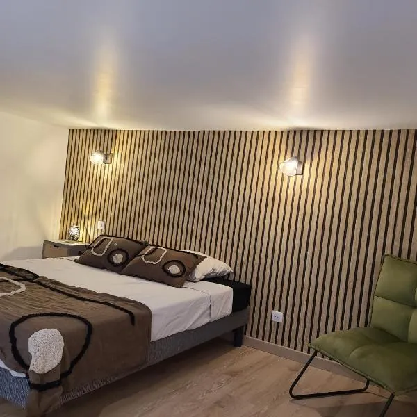 Via Cursia 1 Espace Détente, hotelli kohteessa Coursan