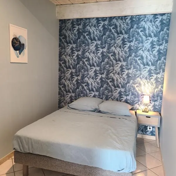 Via Cursia 2 Espace Détente, hotelli kohteessa Coursan