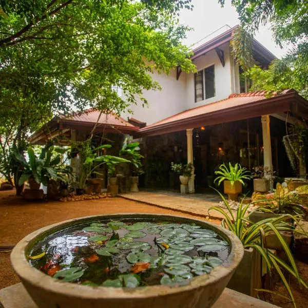 Evergreen Hotel Dambulla, hotel in Kibissa