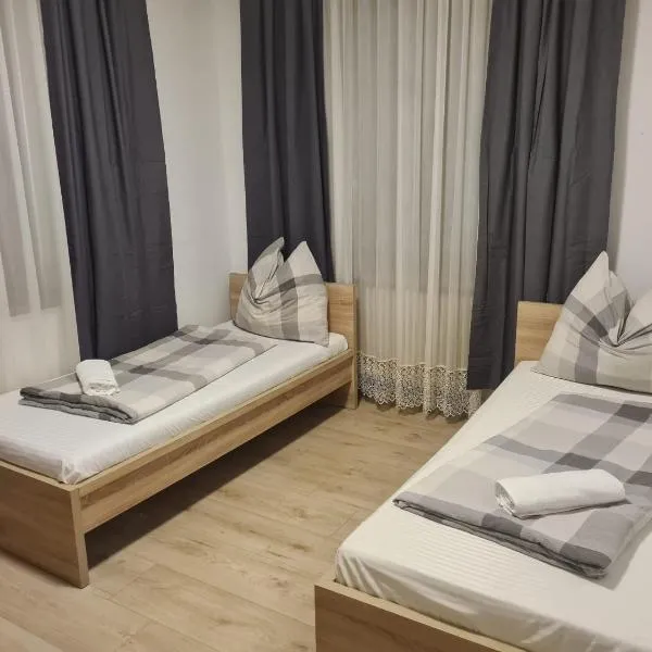 Toskana Zimmer, hotel i Schwanenstadt