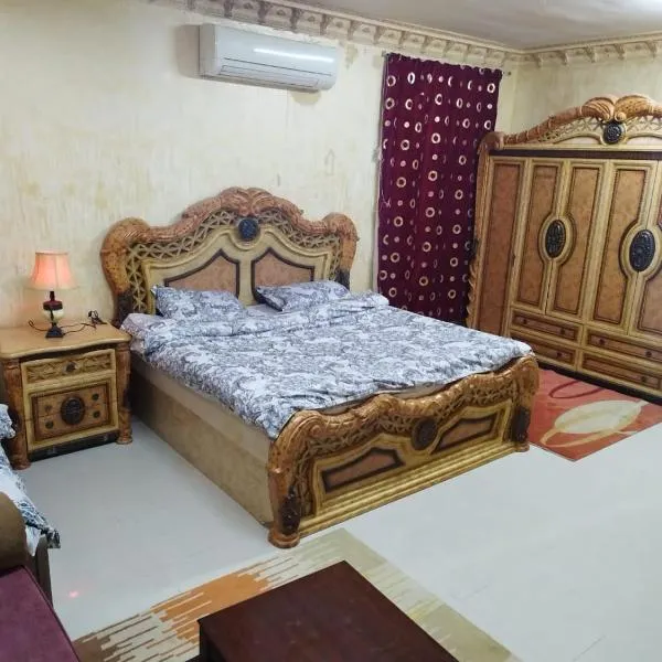 العين الهيلي مصباح بيت 8, hotel v destinaci Al Ajn