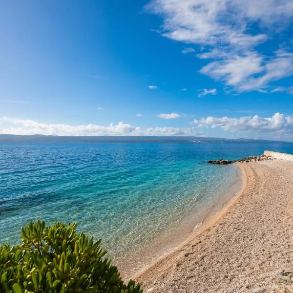 Beach Villa Porat、ピサックのホテル
