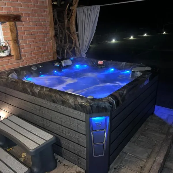 CHILL Village - Osikowy Apartament, hotel sa Nowinka