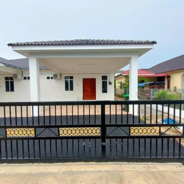 Homestay Usrati 17J (untuk muslims sahaja), hotel di Kangar